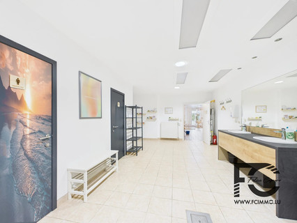 Residência com 7 quarto(s) para venda em Arlon