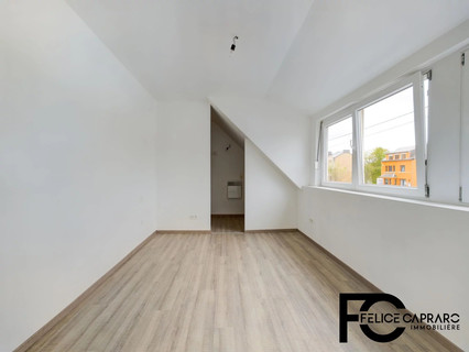 Residência com 7 quarto(s) para venda em Arlon