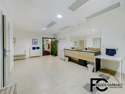 Residência com 7 quarto(s) para venda em Arlon