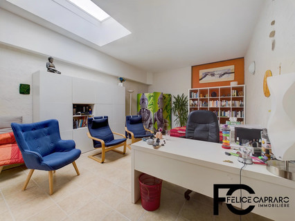 Residência com 7 quarto(s) para venda em Arlon