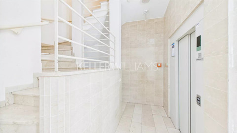 Office with 2 bedroom(s) to sell in Luxembourg-Gare