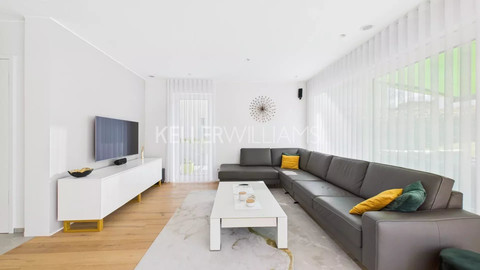 Maison 5 chambre(s) à vendre à Contern