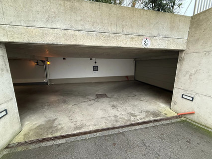 Garage to rent in Alzingen