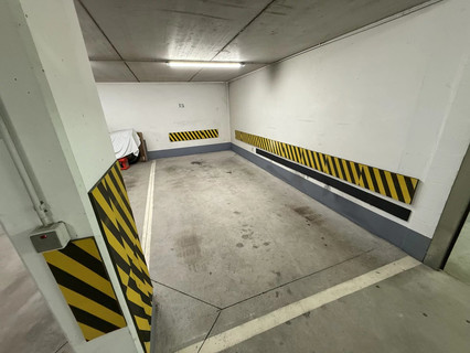 Garage to rent in Alzingen