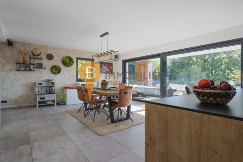 Semi-detached with 3 bedroom(s) to sell in Calmus