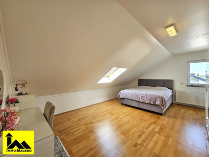 House with 8 bedroom(s) to sell in Fouhren