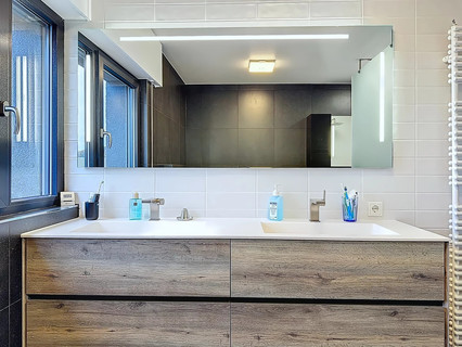 Moradia com 4 quarto(s) para venda em Syren