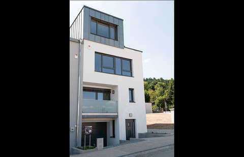 Casa geminada com 4 quarto(s) para alugar em Senningen