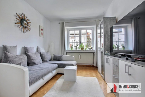 Village house with 5 bedroom(s) to sell in Grosbous