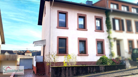 House with 4  bedroom(s) to sell in Mettlach