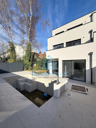 Semi-detached with 5 bedroom(s) to sell in Differdange