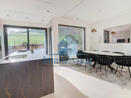 Semi-detached with 5 bedroom(s) to sell in Differdange