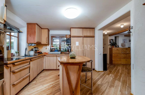 Moradia geminada com 7 quarto(s) para venda em Mersch