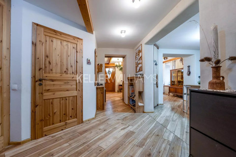 Moradia geminada com 7 quarto(s) para venda em Mersch