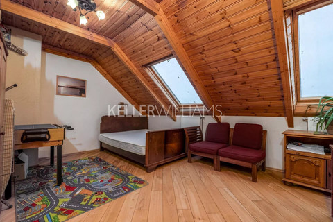 Moradia geminada com 7 quarto(s) para venda em Mersch