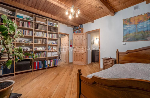 Moradia geminada com 7 quarto(s) para venda em Mersch