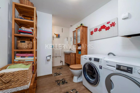 Moradia geminada com 7 quarto(s) para venda em Mersch