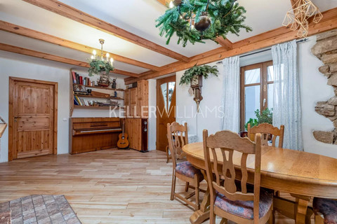 Moradia geminada com 7 quarto(s) para venda em Mersch