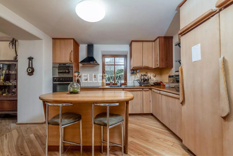 Moradia geminada com 7 quarto(s) para venda em Mersch