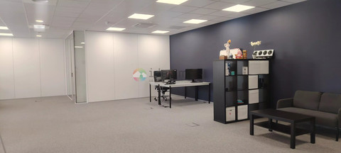 Büro zu vermieten in Foetz