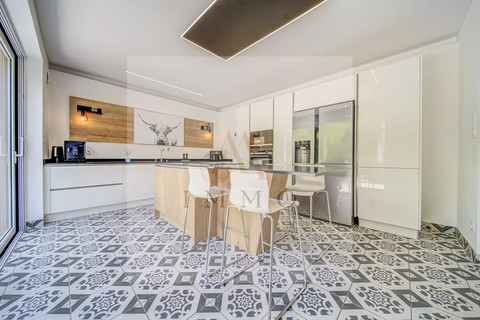 Moradia com 6 quarto(s) para venda em Gorcy