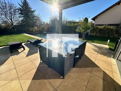 Moradia com 4 quarto(s) para venda em Redange-sur-Attert