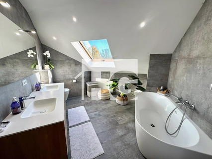 Moradia com 4 quarto(s) para venda em Redange-sur-Attert