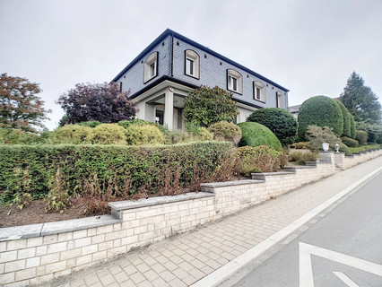 Haus 5 Zimmer zu vermieten in Mamer