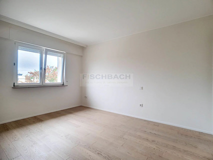 Haus 5 Zimmer zu vermieten in Mamer