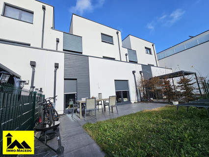 House with 4 bedroom(s) to sell in Beaufort