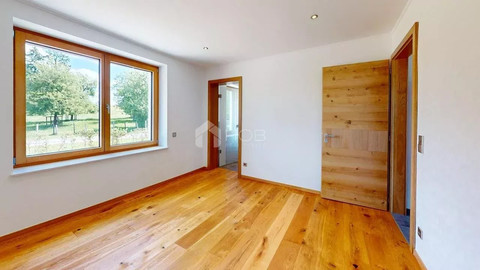 Moradia com 5 quarto(s) para alugar em Wilwerdange