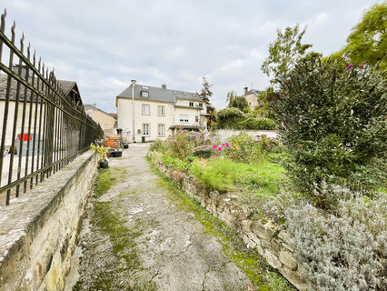 Mietshaus 6 Zimmer zu verkaufen in Buschdorf