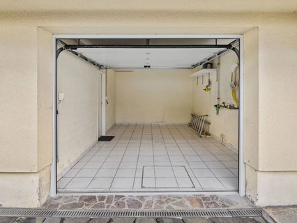 House with 5 bedroom(s) to sell in Garnich