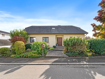 House with 5 bedroom(s) to sell in Garnich