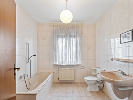 House with 5 bedroom(s) to sell in Garnich