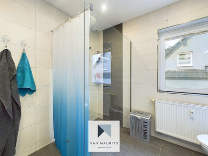 Duplex com 3 quarto(s) para venda em Nittel