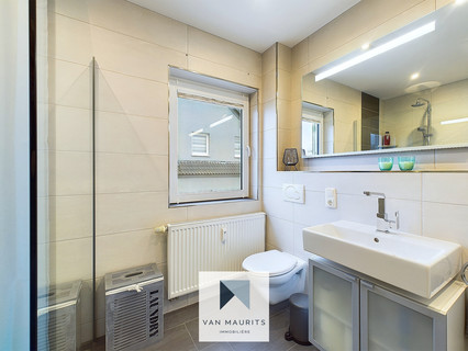 Duplex com 3 quarto(s) para venda em Nittel