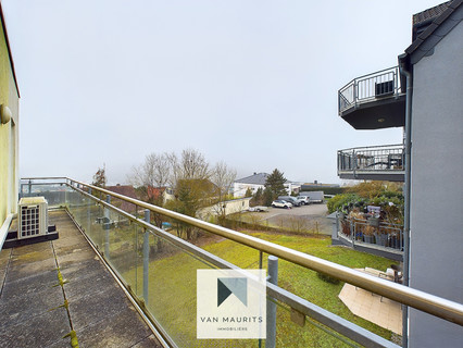 Duplex com 3 quarto(s) para venda em Nittel