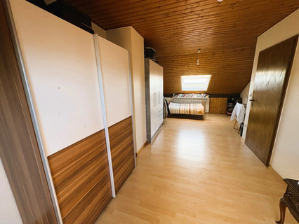 House with 5 bedroom(s) to sell in Roeser