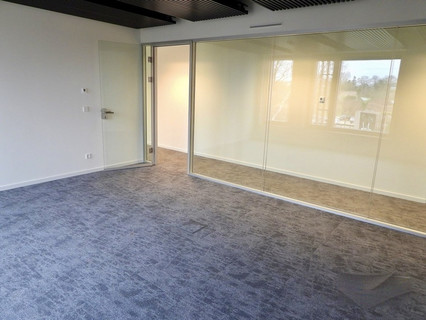 Office to rent in Bertrange