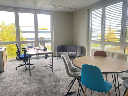 Office to rent in Bertrange