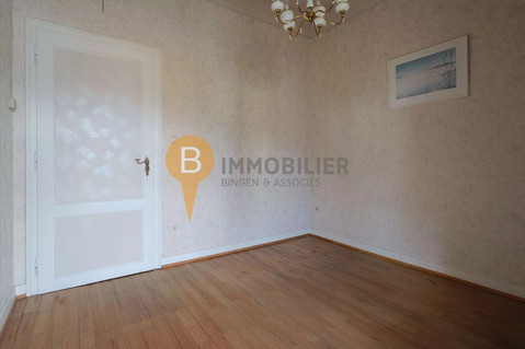 Moradia geminada com 4 quarto(s) para venda em Diekirch