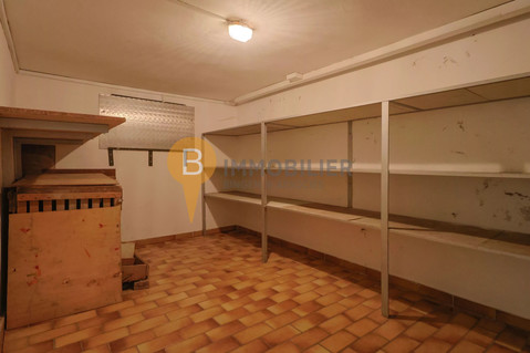 Moradia geminada com 4 quarto(s) para venda em Diekirch