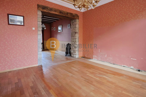 Moradia geminada com 4 quarto(s) para venda em Diekirch