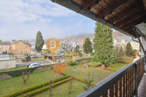 Moradia geminada com 4 quarto(s) para venda em Diekirch