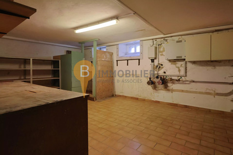 Moradia geminada com 4 quarto(s) para venda em Diekirch