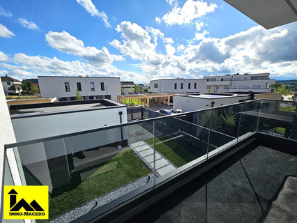 Moradia geminada com 6 quarto(s) para venda em Bissen