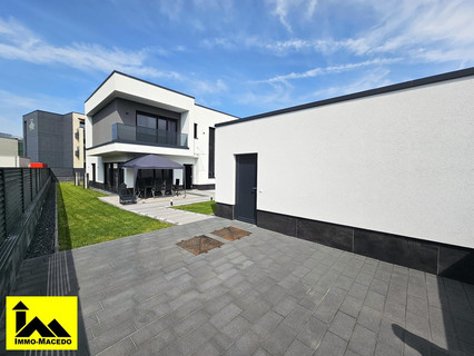 Moradia geminada com 6 quarto(s) para venda em Bissen