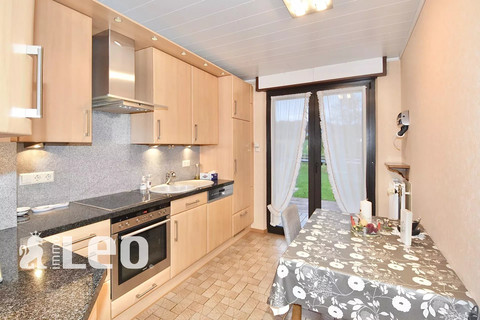 Moradia geminada com 3 quarto(s) para venda em Olm