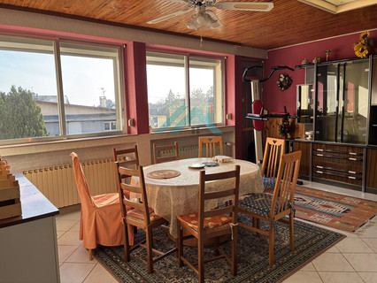 Moradia geminada com 8 quarto(s) para venda em Hettange-Grande